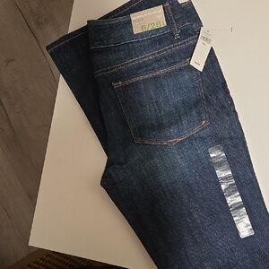 Gap Essential Bootcut Dark Vintage Jean Size 6/28L